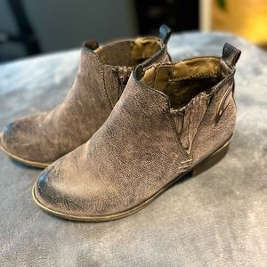 Girls booties - size 1
